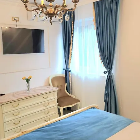 Lägenhet Port Classic Elegant 2 Bedroom Near Port